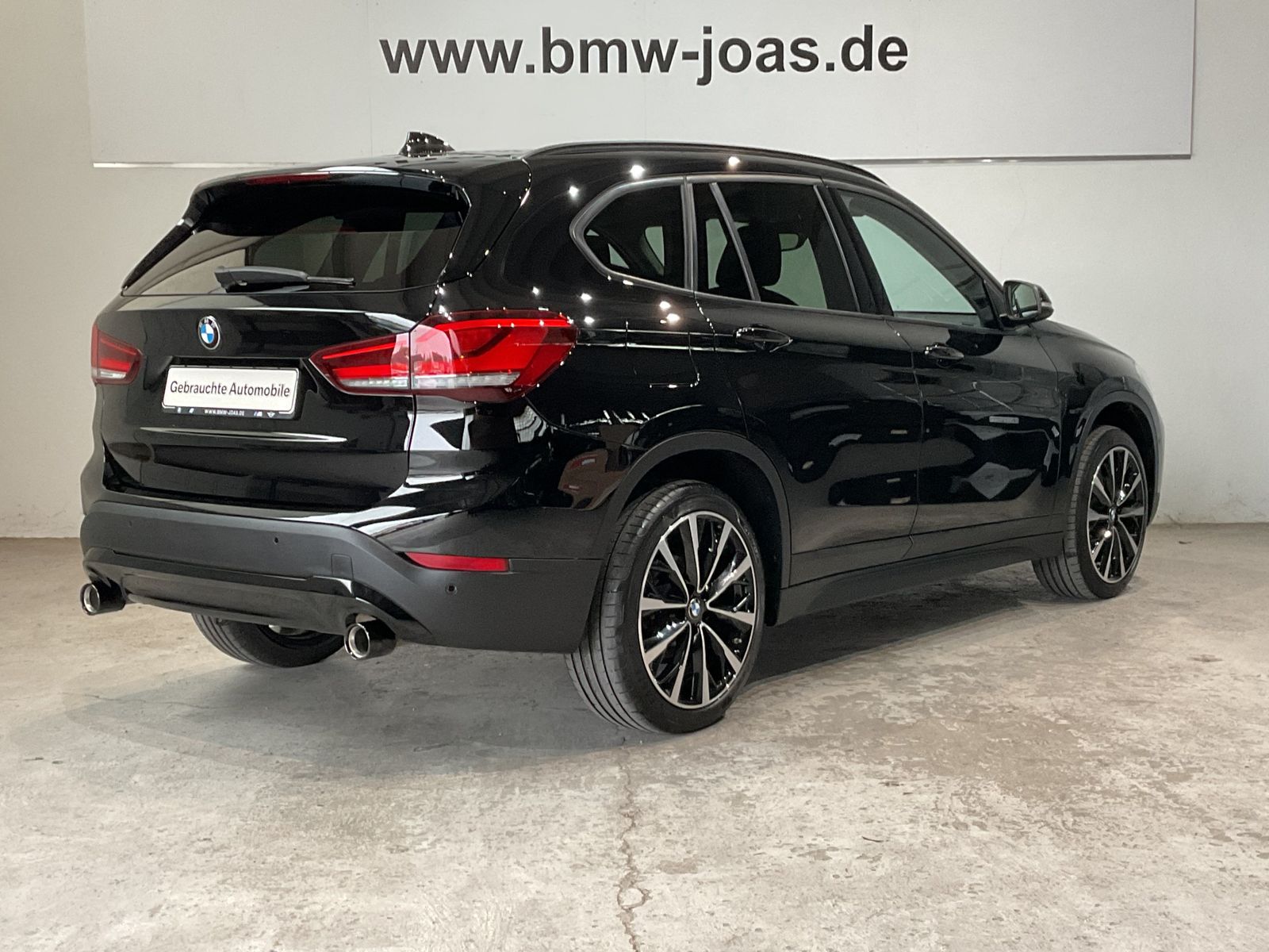 Fahrzeugeinzelansicht 16 Fahrzeugabbildung BMW X1 sDrive18d AHK, PDC, Komfortpaket