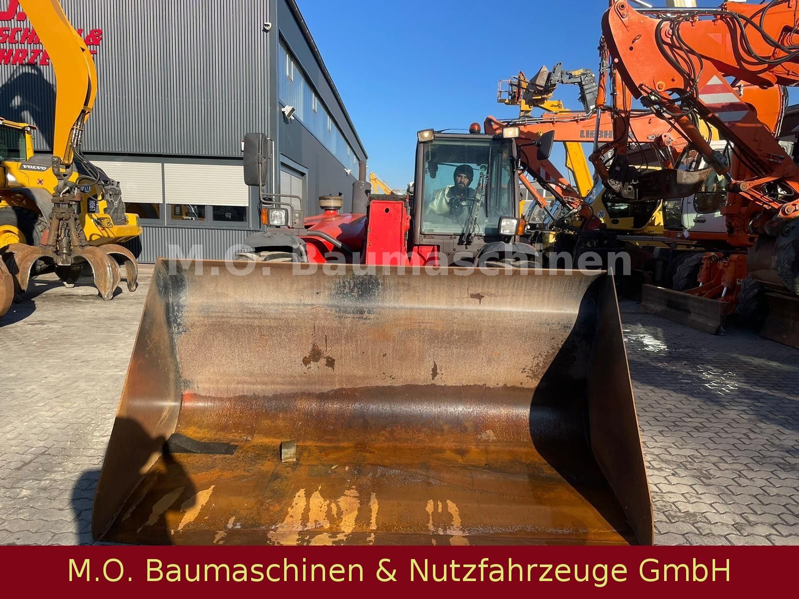Fahrzeugabbildung Manitou MLT 634-120 LSU Turbo / SW / Gabel / Schaufel /