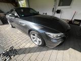 BMW Z4 sDrive20i - sehr gepflegt  - graue BMW Z4