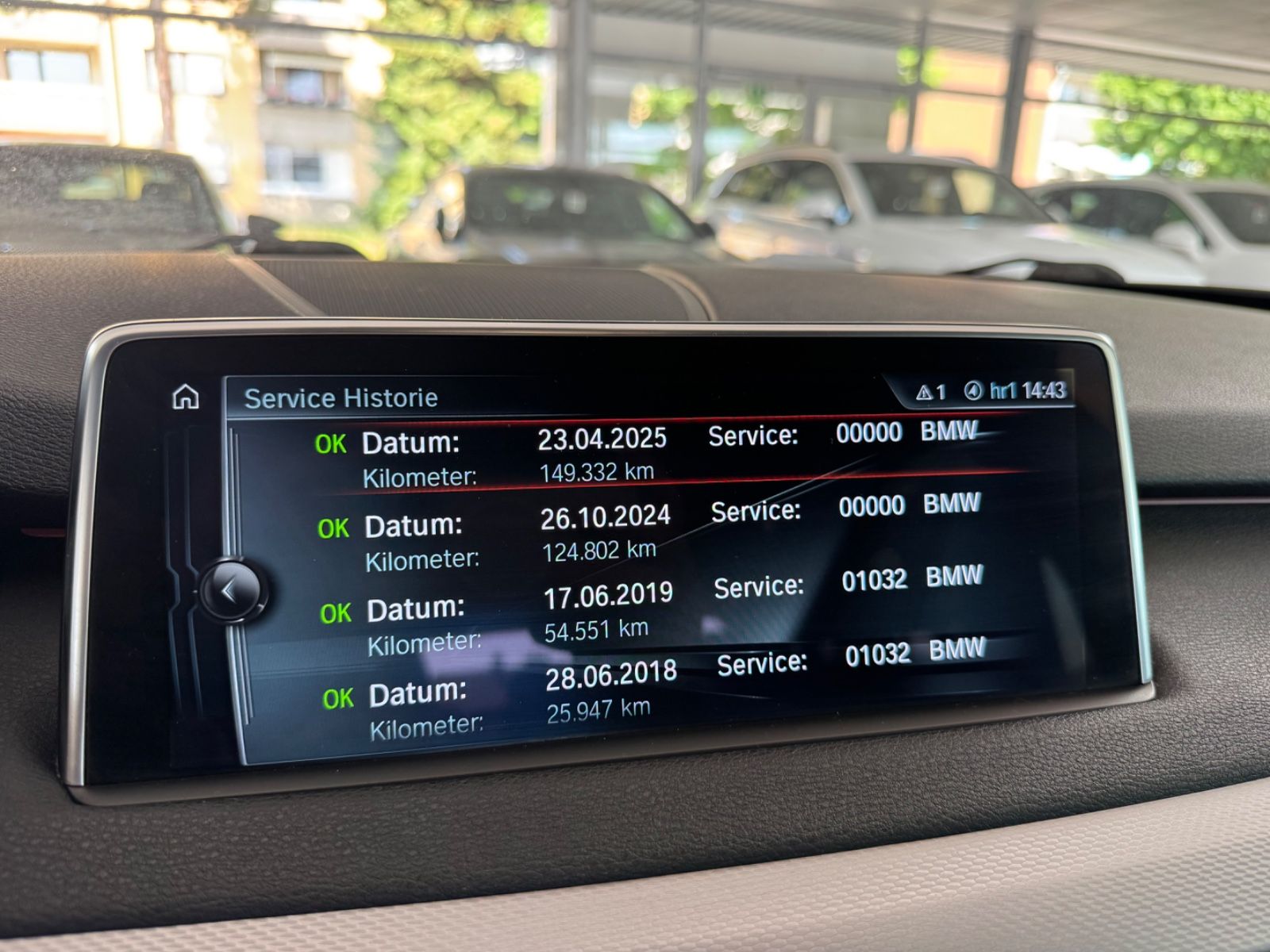 Fahrzeugabbildung BMW X5 sDrive 25 d/M-Paket/Leder/AHK/R-Cam/Xenon/SHZ