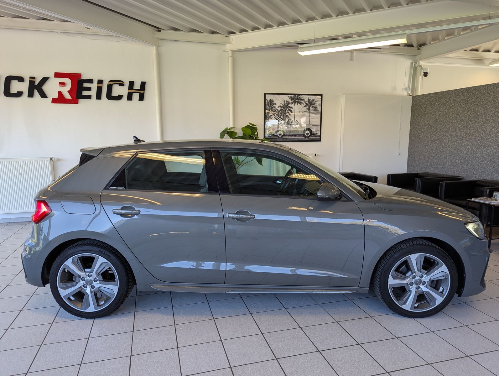 Fahrzeugabbildung Audi A1 Sportback 35 TFSI S-Line Virtual LED Sportsit
