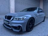 BMW 320 3 Touring 320d*M-Paket*Panoramadach* - BMW 320 aus 2005: Kombi