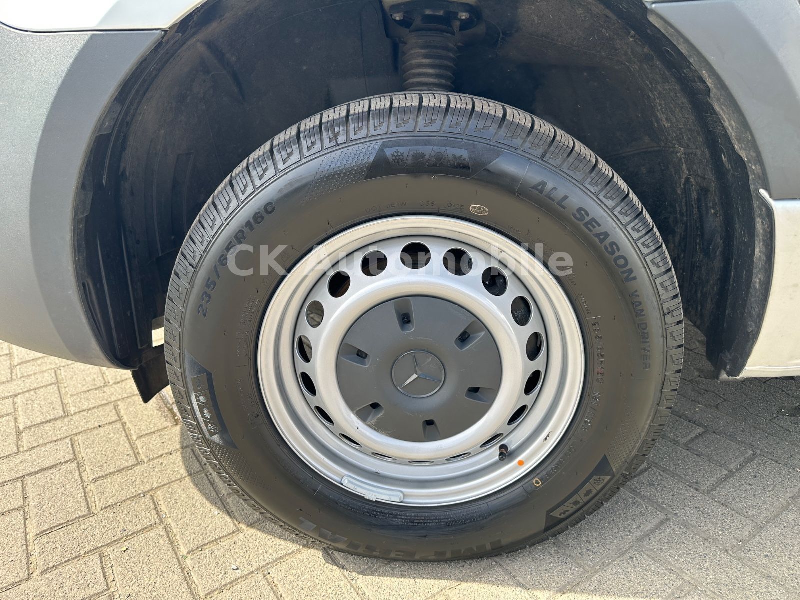 Fahrzeugabbildung Mercedes-Benz Sprinter III Kasten 317 CDI/Mixto/4 Sitze/Navi
