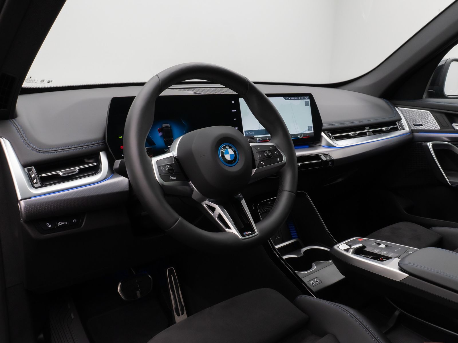 Fahrzeugabbildung BMW X1 xD25e M Sport Panorama Kamera H/K DAB Komfort