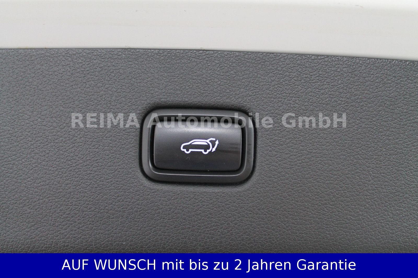 Fahrzeugabbildung Hyundai Tucson 1,7D blue Premium 2WD, Automatik, Xenon