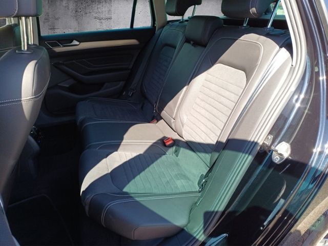 Passat Variant 2.0 TDI Elegance DSG/ACC/AHK/4MOT