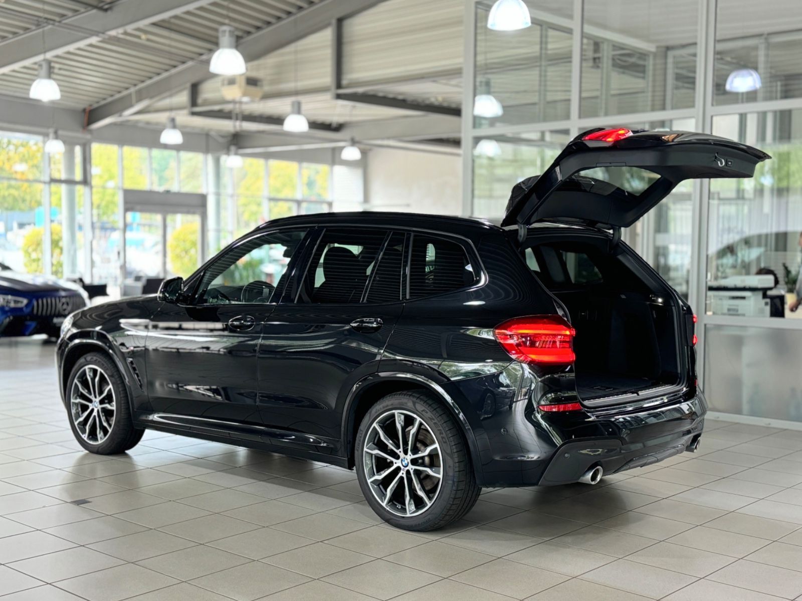 Fahrzeugabbildung BMW X3 xD20d M Sport Kamera DAB LED Individual 20Zol