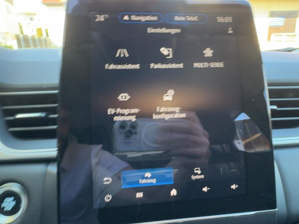 Fahrzeugabbildung Renault Captur INTENS E-TECH PLUG-IN 160 ACC SHZ Kanera