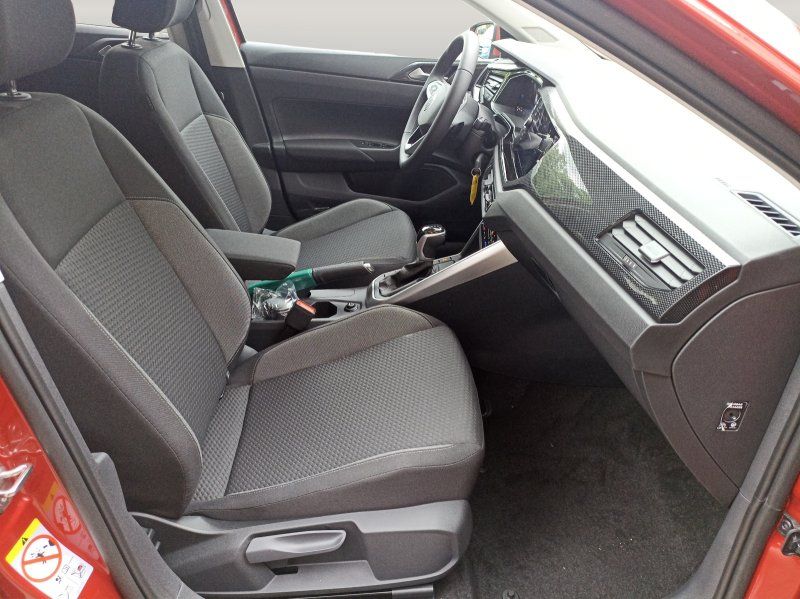 Fahrzeugabbildung Volkswagen Polo 1.0 TSI DSG Life