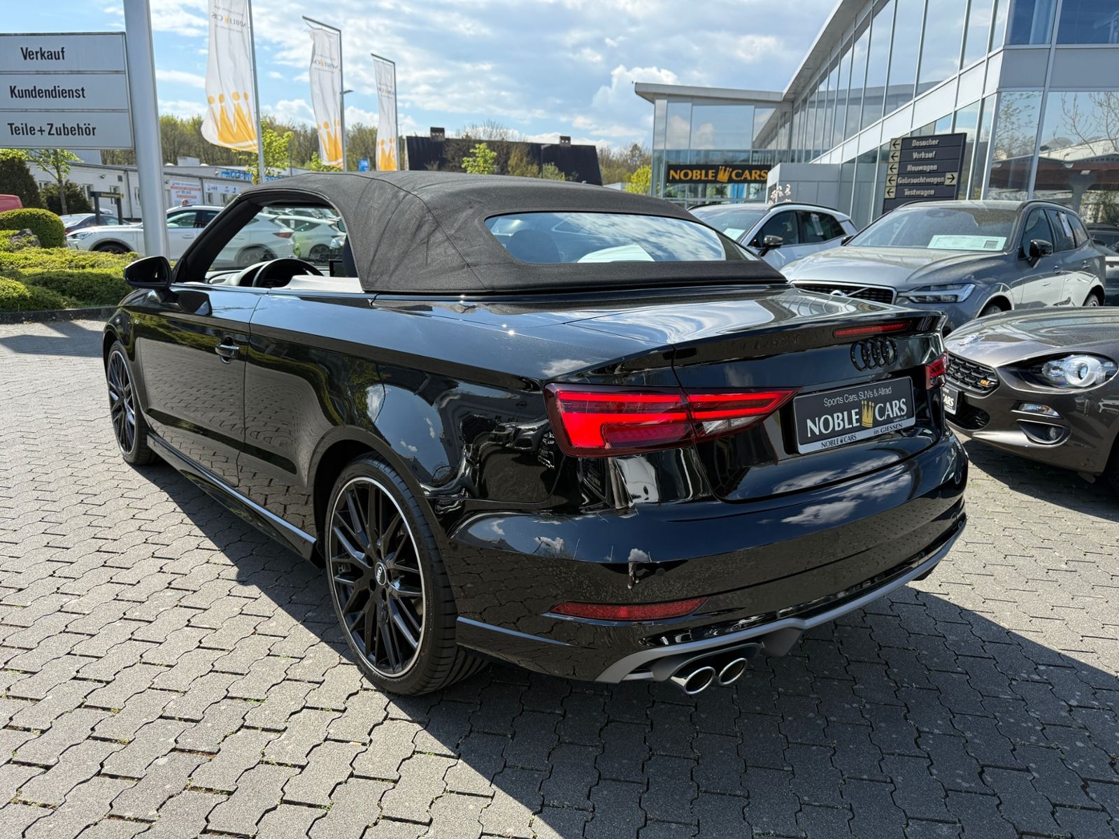 Fahrzeugabbildung Audi A3 Cabriolet 35 TFSI S line B&O ACC LED