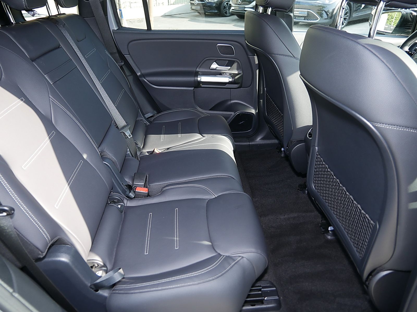 Mercedes-Benz EQB 300 4MATIC AMG Night Burmester AHK Leder 360 foto 5