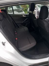 Ford Focus - 9