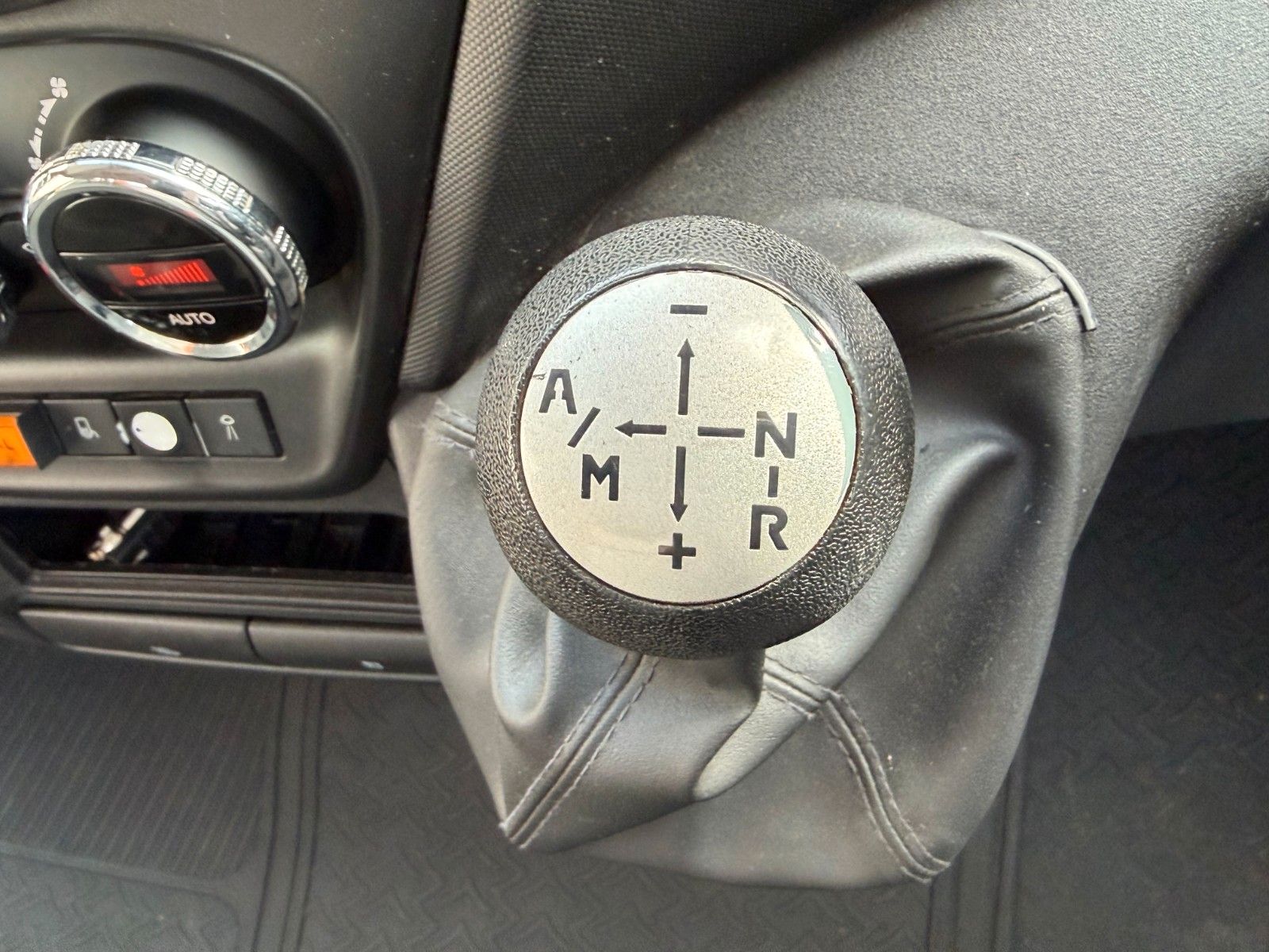 Fahrzeugabbildung Iveco Daily 65C17 Müllwagen *Zoeller Micro HG*