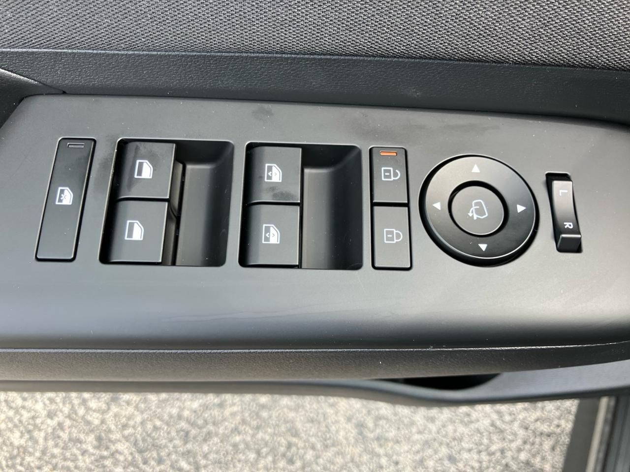 Fahrzeugabbildung Hyundai KONA N-LINE 2xKlima 360 Akustikglas DynLicht LM