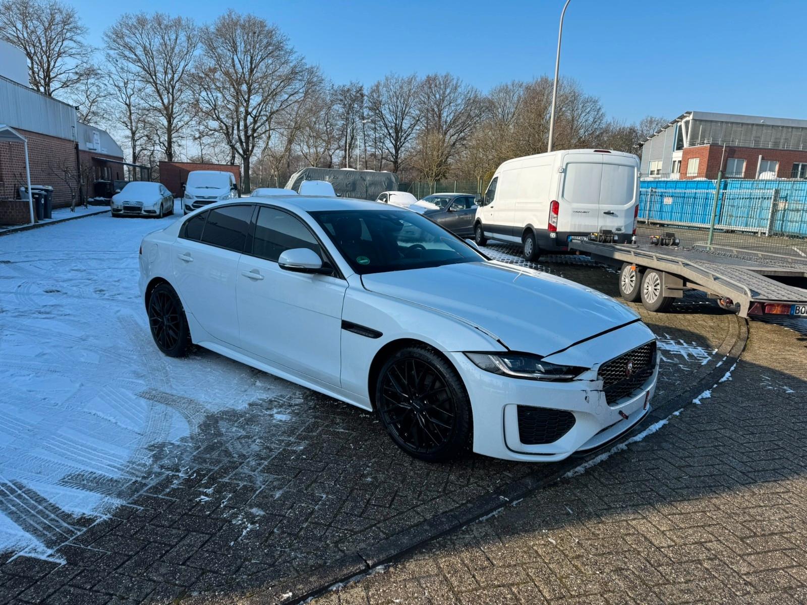 Jaguar XE R-Dynamic S AWD