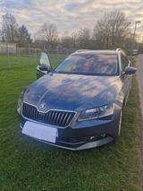 Skoda Superb 2.0 TDI Style Combi Style - Skoda Superb von privat