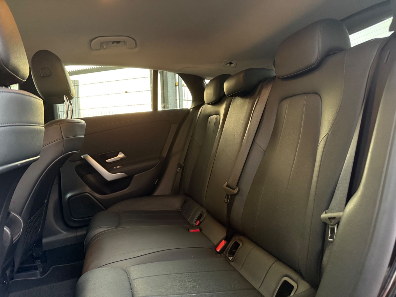 Fahrzeugabbildung Mercedes-Benz CLA 180  Shooting Brake*LED*NAVI*CAM*LEDER*SHZ