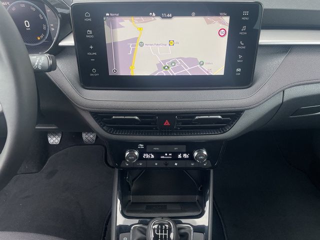 Skoda Fabia 1.0 TSI Tour *NAVI*KLIMA*SHZ*KAMERA*LED