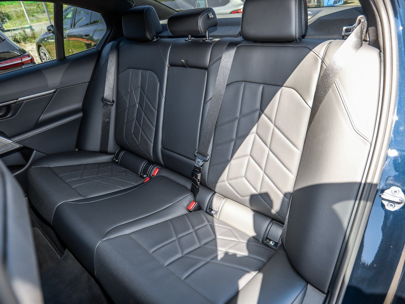 BMW 520i Limousine M Sport Memory DA+ LED RFK DAB foto 17
