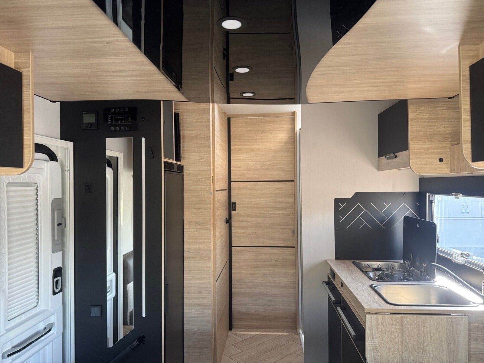 Fahrzeugabbildung Chausson Teilintegriert Titanium Line 797 Dörr30YEdition