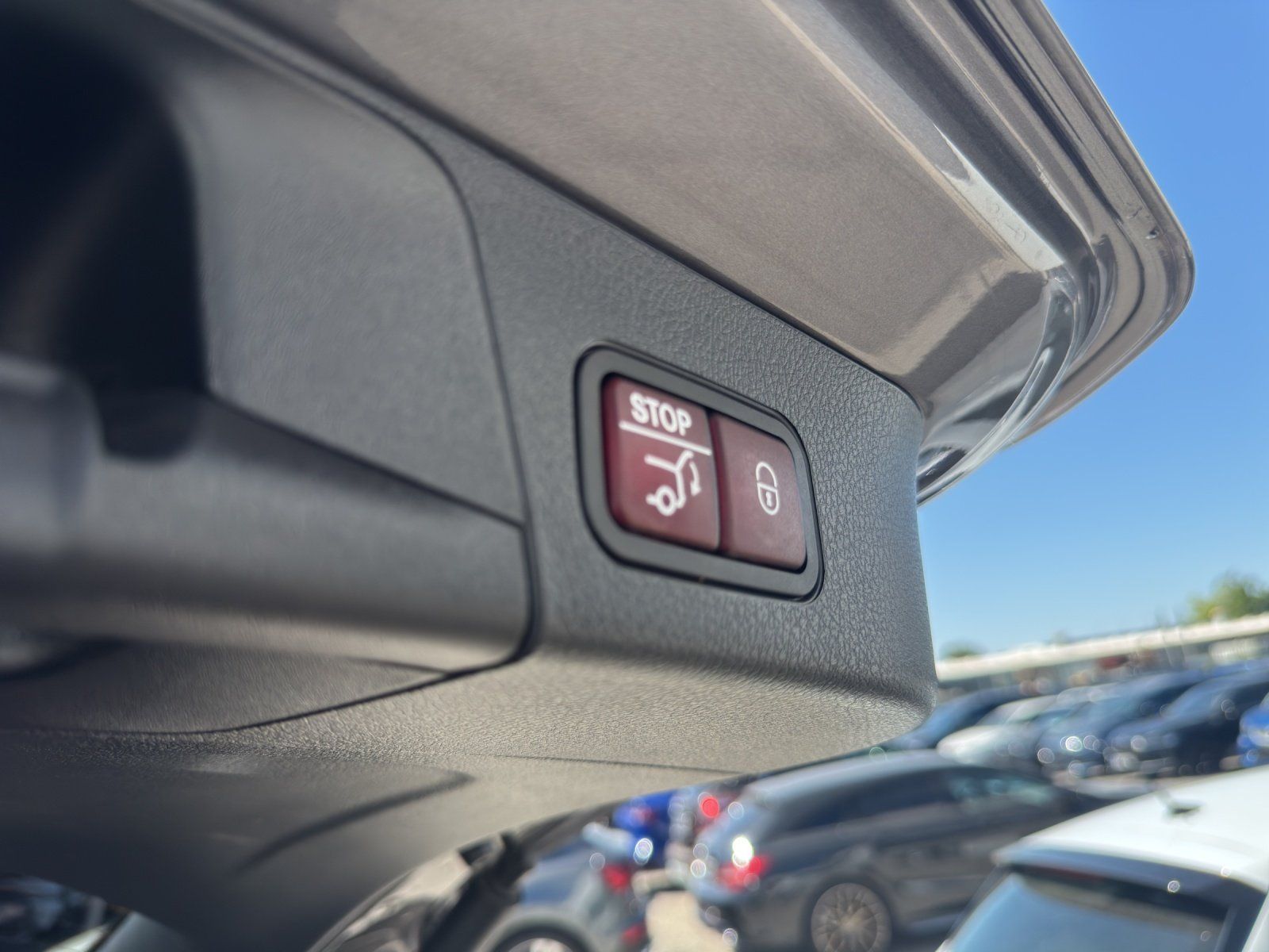 Fahrzeugabbildung Mercedes-Benz GLB 250 AMG Line 4Matic/PANO/BURMESTER/KAMERA/