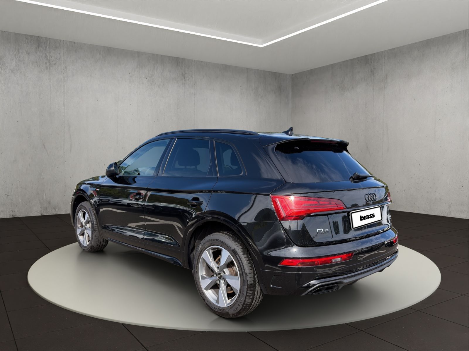 Audi Q5 S line 45 TFSI quattro 195(265) kW(PS) S tron foto 3