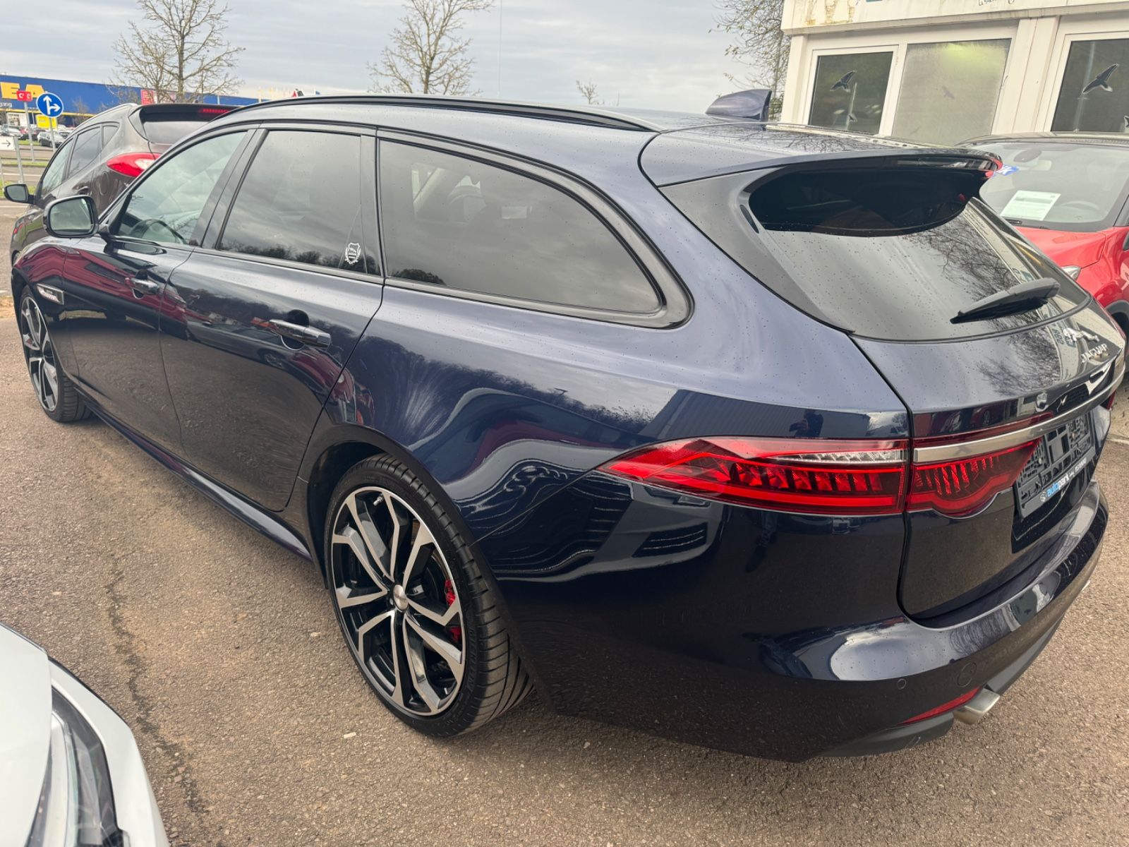 Fahrzeugabbildung Jaguar XF Sportbrake R-Sport AWD Leder+Navi+HUD+LED