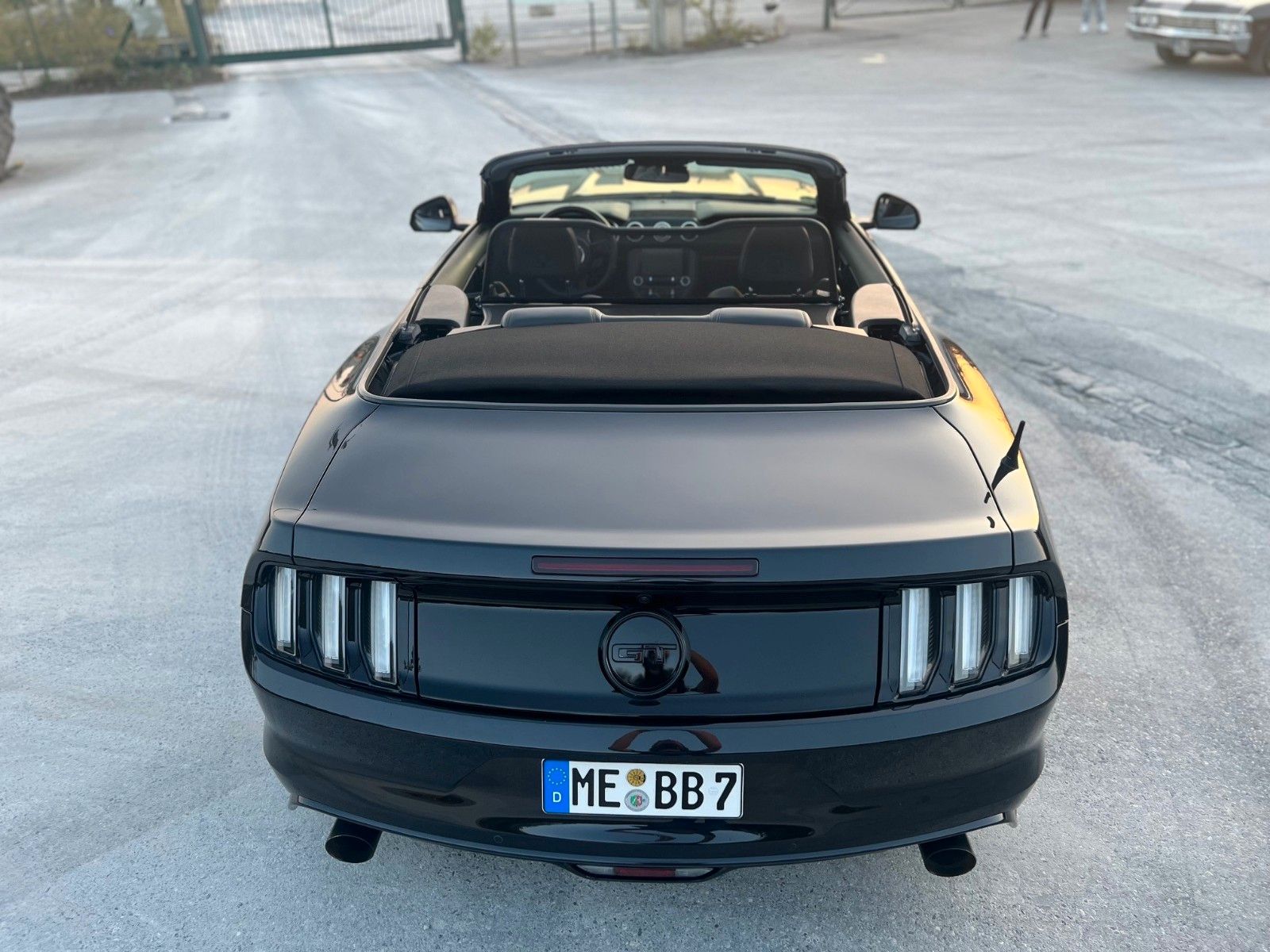 Fahrzeugabbildung Ford Mustang GT Cabrio V8-Neuwertig-20Zoll-FOX-Deutsc