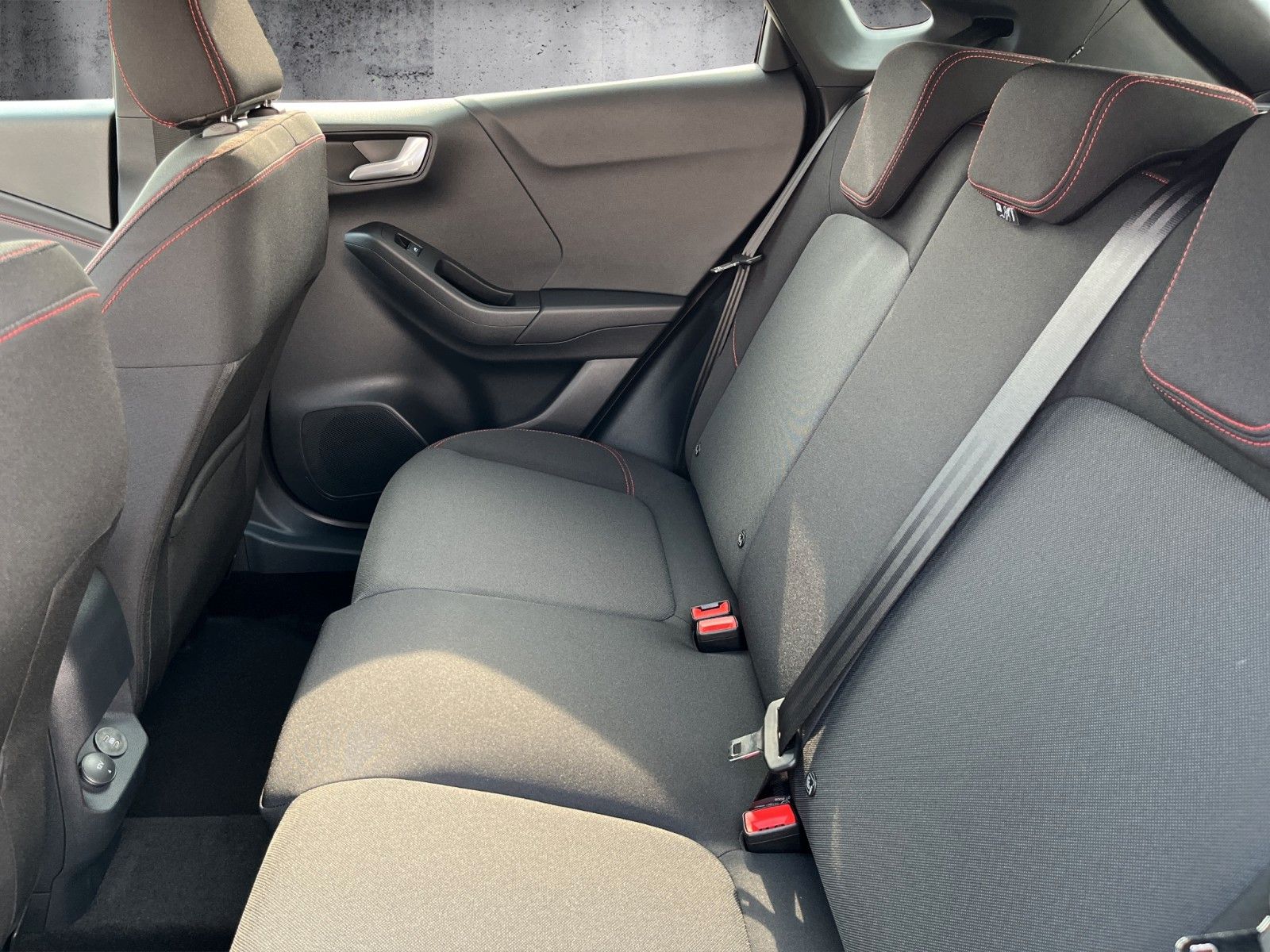 Fahrzeugabbildung Ford Puma ST-Line