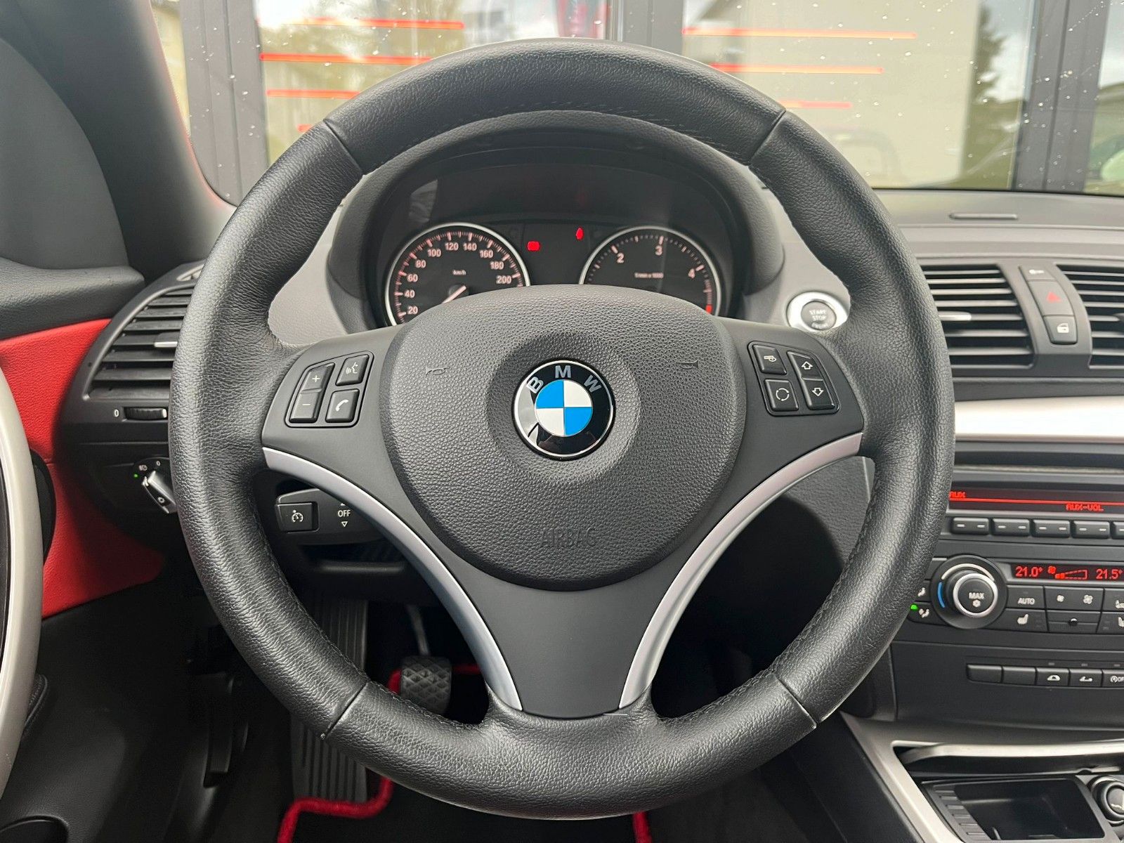 Fahrzeugabbildung BMW 120d Cabrio Advantage *LHZ*PDC*