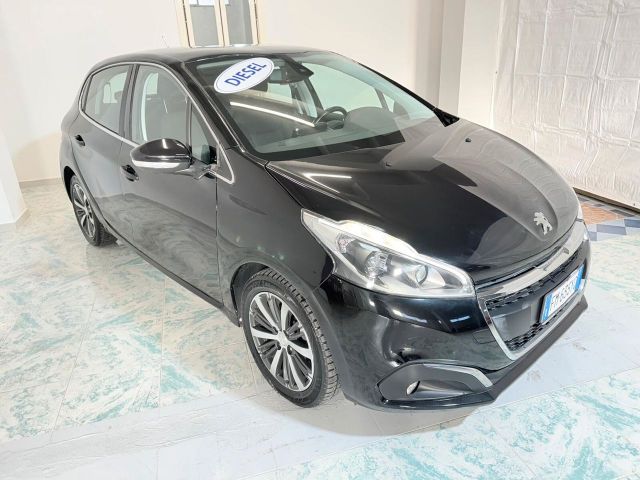 Peugeot 208 BlueHDi 75 5 porte Allure