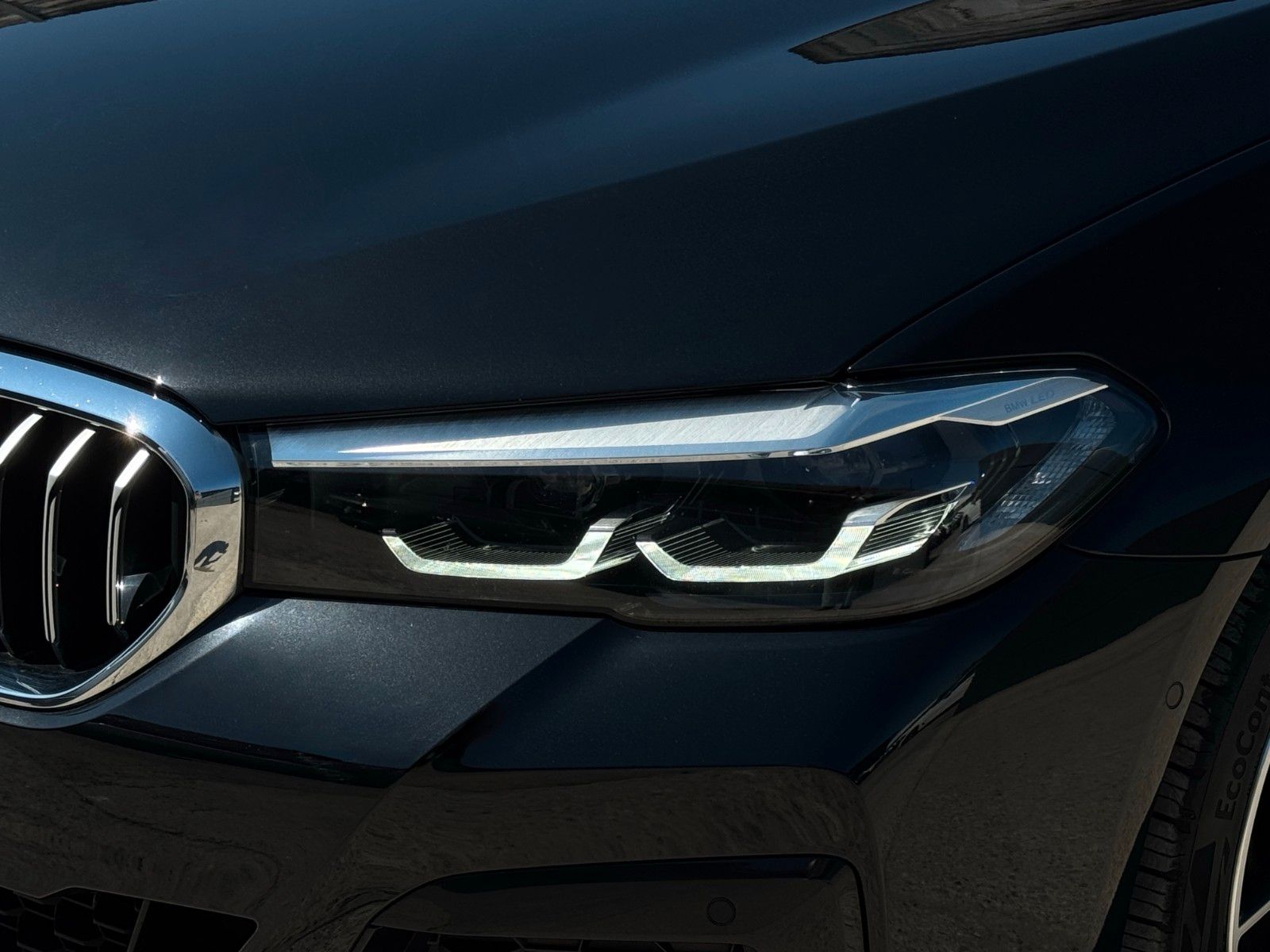 Fahrzeugabbildung BMW 530d M Sport Aero Shadow LED CAM Klim-4Z CarPlay