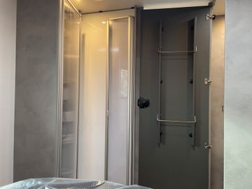 Crosscamp EXPDN 7.4D AUTOMATIK ACC OHNE HUBBETT NAVI KAME