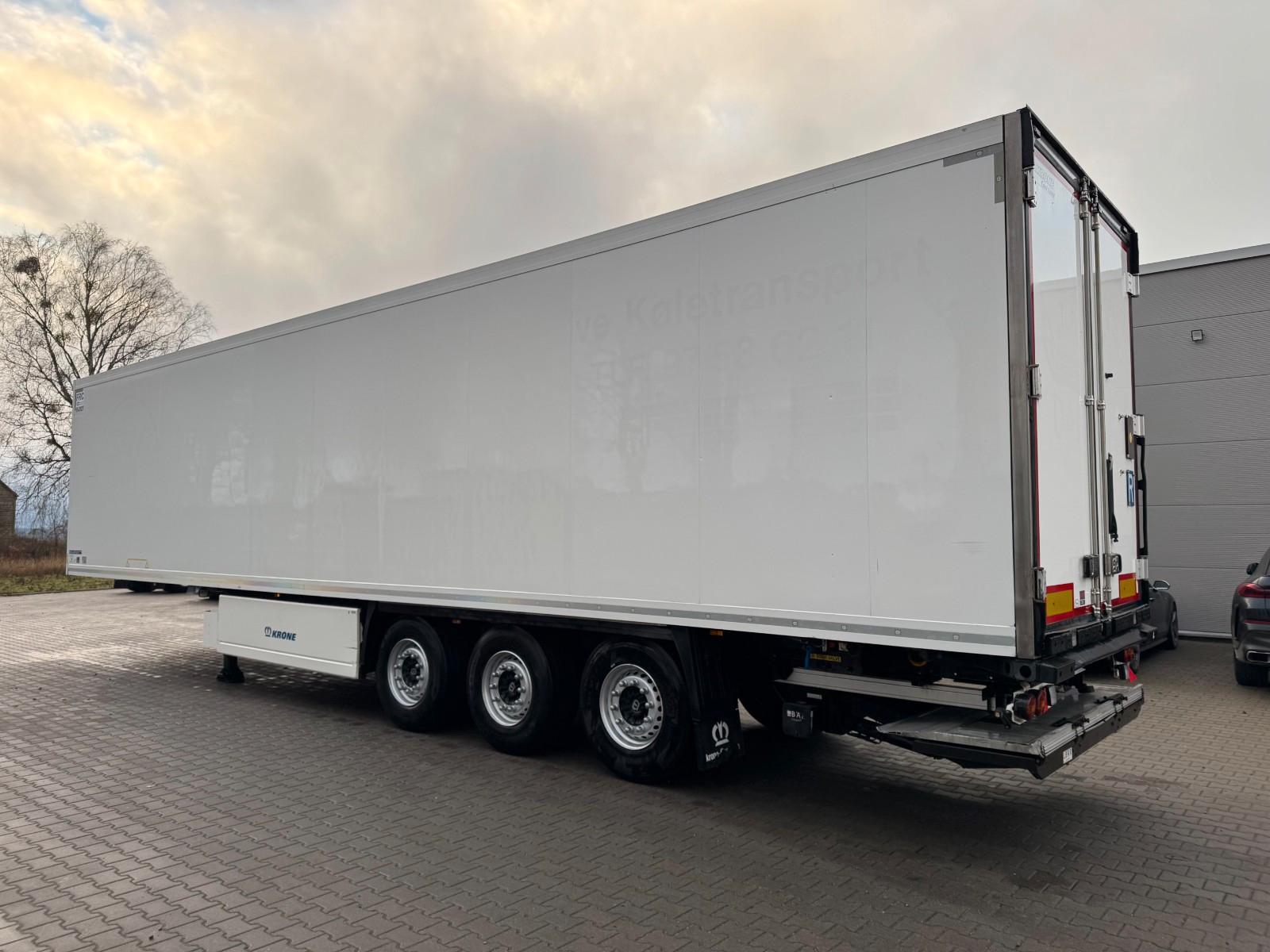 Krone Carrier Vector 1950, Doppelstock, BAR Lift