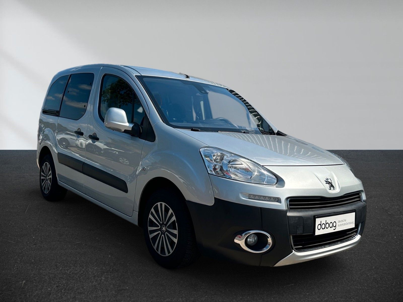 Peugeot Partner Tepee Active – Bild 2