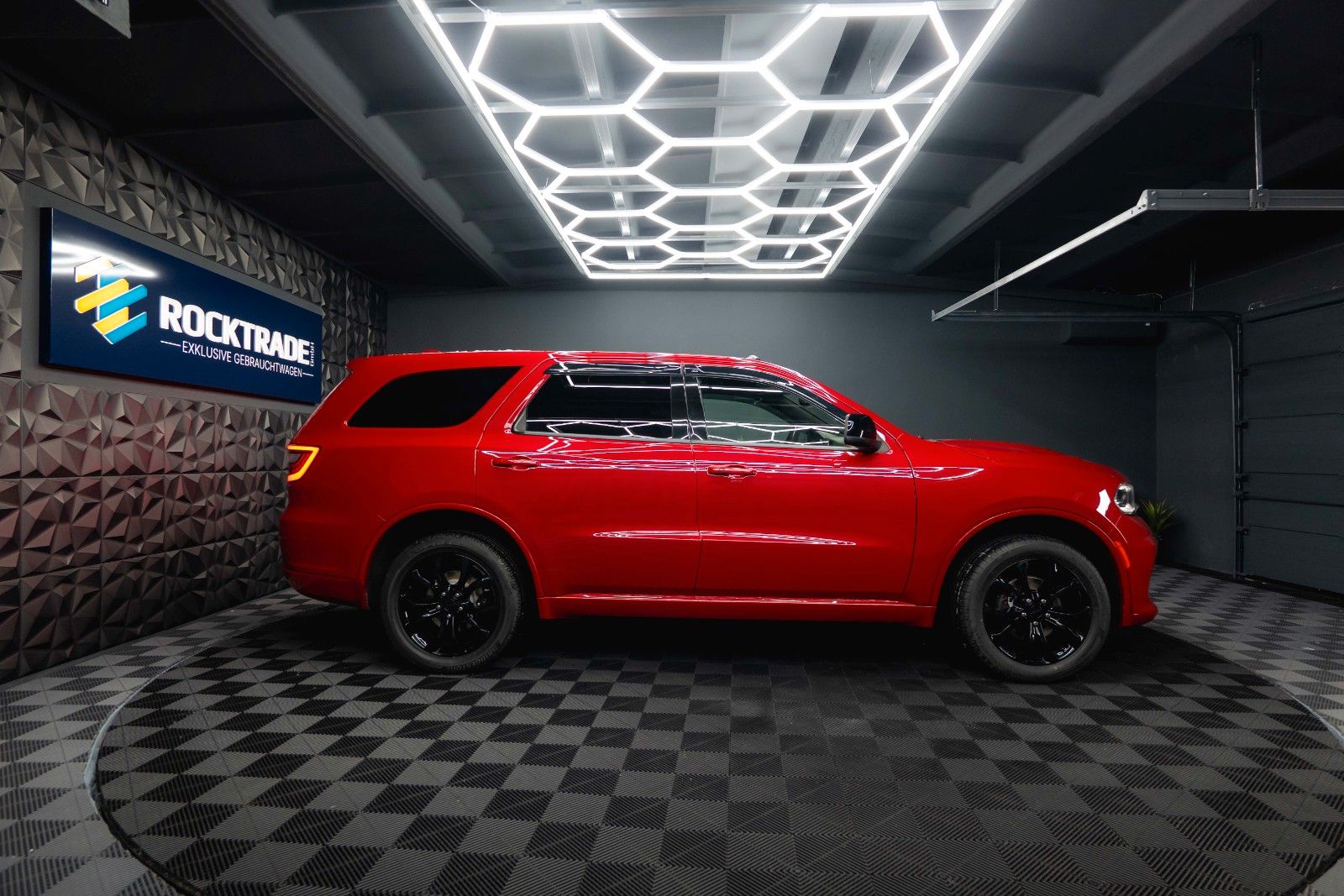 Fahrzeugabbildung Dodge Durango 3.6 V6 R/T 4x4 Night SRT Styling LPG 19%
