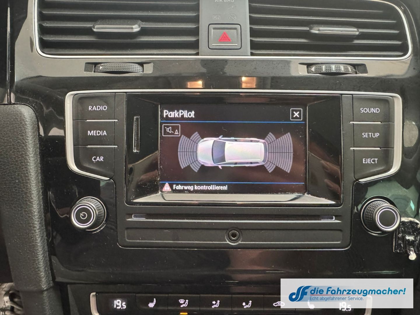 Fahrzeugabbildung Volkswagen Golf VII Variant Allstar BMT 1.4 TSI Sperrdiff.
