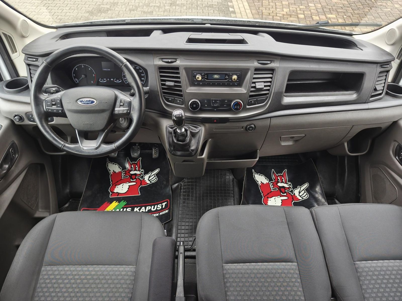 Fahrzeugabbildung Ford Transit Pritsche 350 L3 DK/Zwillingsreif/3t Ahk