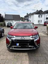Mitsubishi Outlander - Mitsubishi Outlander in Essen