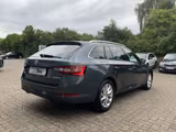 Skoda Superb Combi Style 2.0 TDI DSG PDC Navi Sitzhzg - gebrauchte Skoda Superb aus dem Jahr 2019
