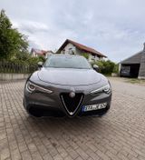 Alfa Romeo Stelvio 2.0 Lusso-Q4 SHZ+Pano+Navi+Leder+Kamera - Alfa Romeo Stelvio: Privatanbieter