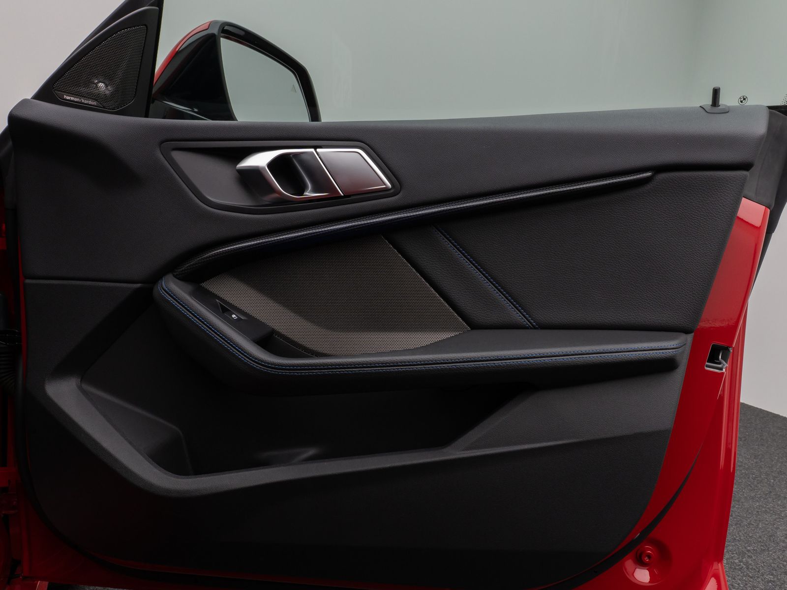 Fahrzeugabbildung BMW 220i Gran Coupé xDr M Sport Panorama Kamera H/K
