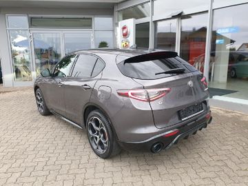Alfa-Romeo Stelvio - 5