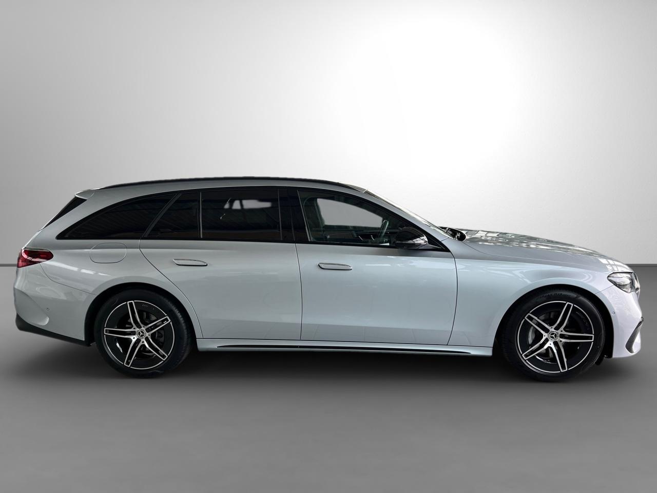 Mercedes-Benz E 220 d T AMG Night AHK Digital Light Memory 360