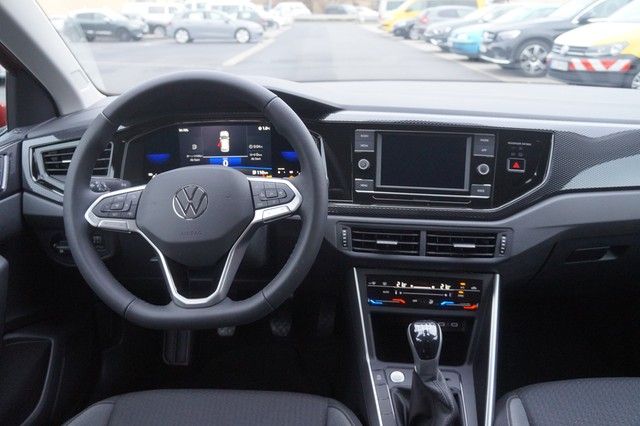 Fahrzeugabbildung Volkswagen Taigo TSI Life LED AID ACC RFK SH LM