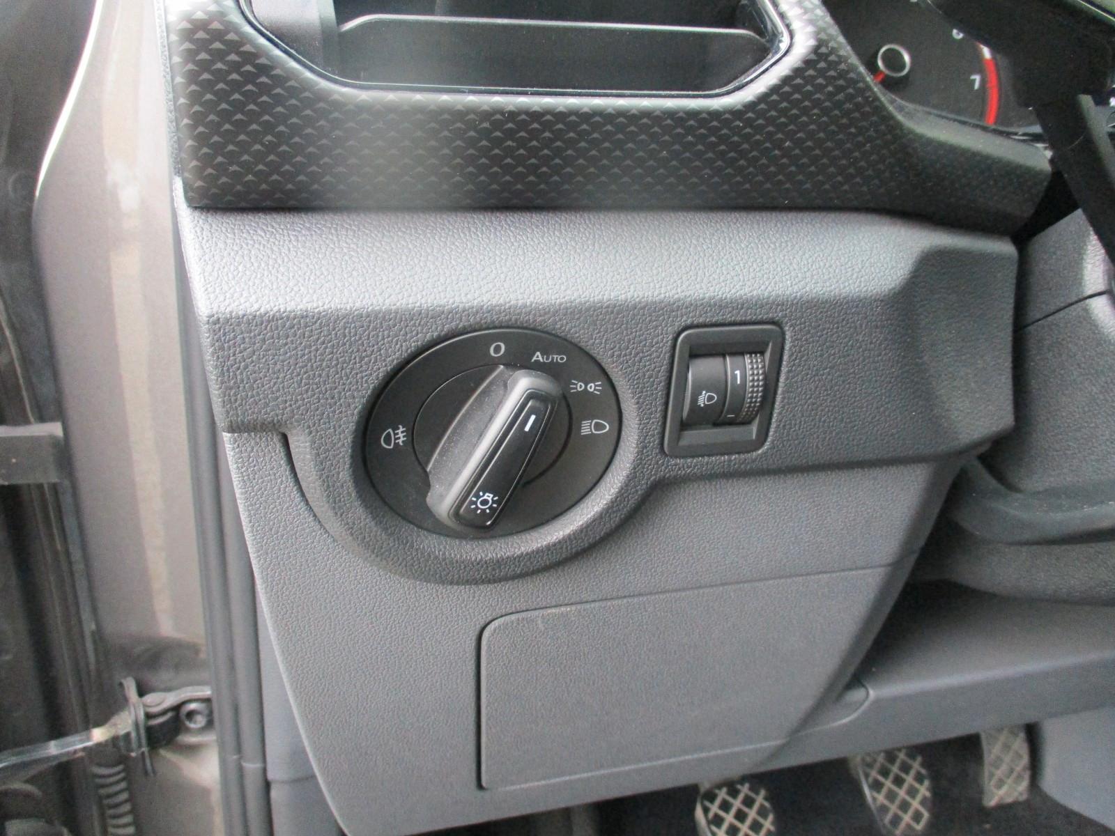 Volkswagen T-Cross 1.0i Life *Sitzhz*AWR*Freisprechanl*