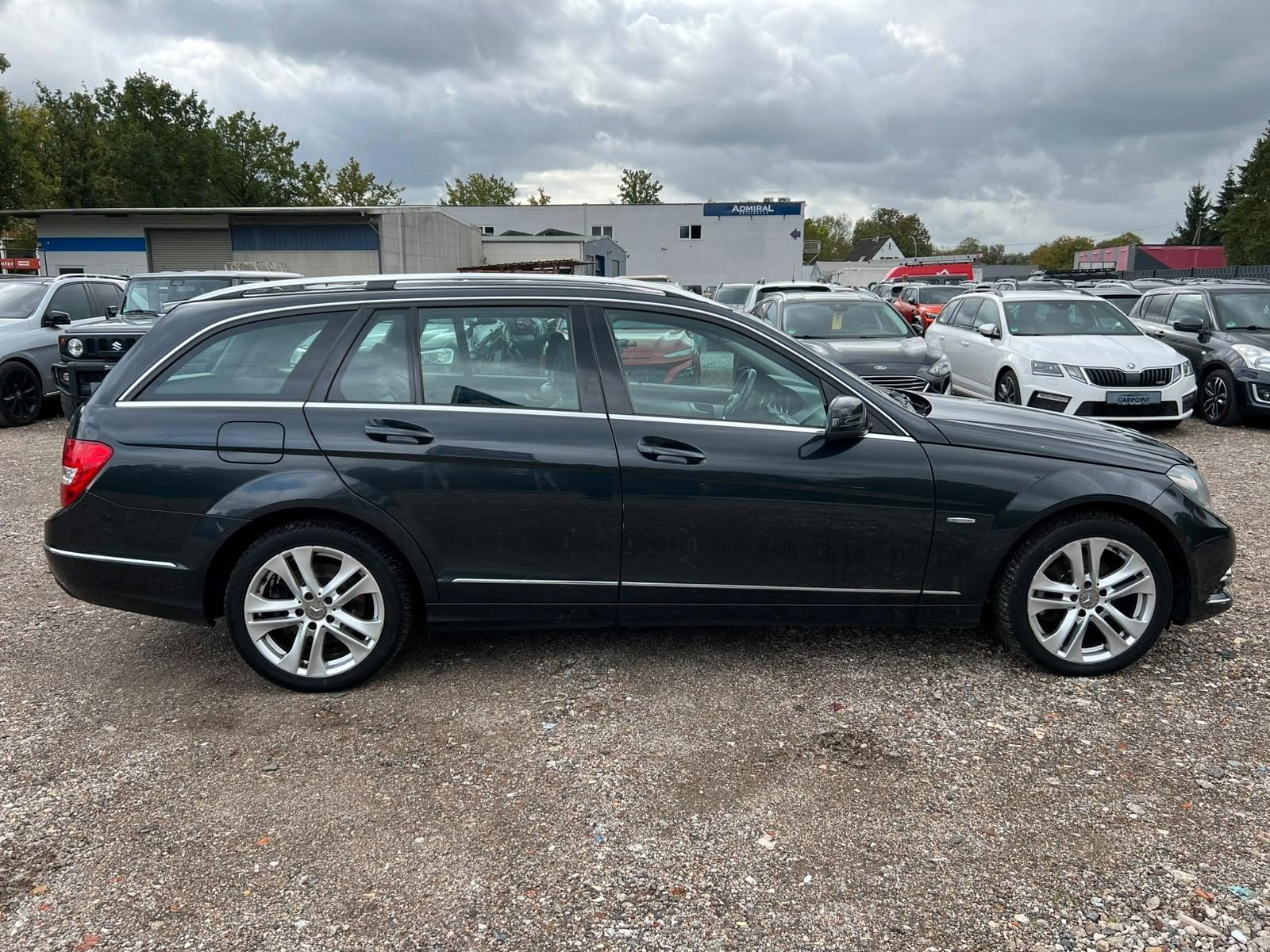 Mercedes-Benz C220 2011 — photo 7