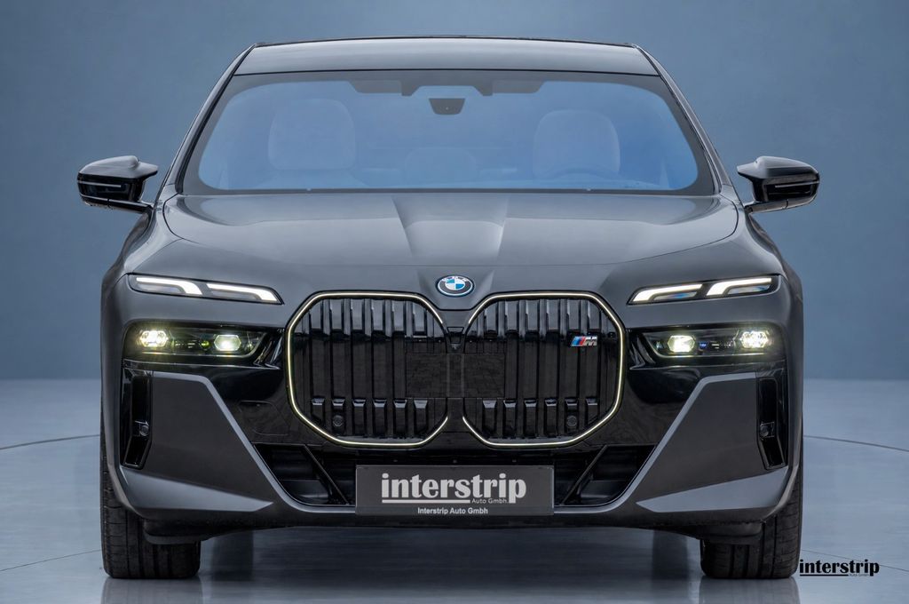 BMW M760 – 2 / 29