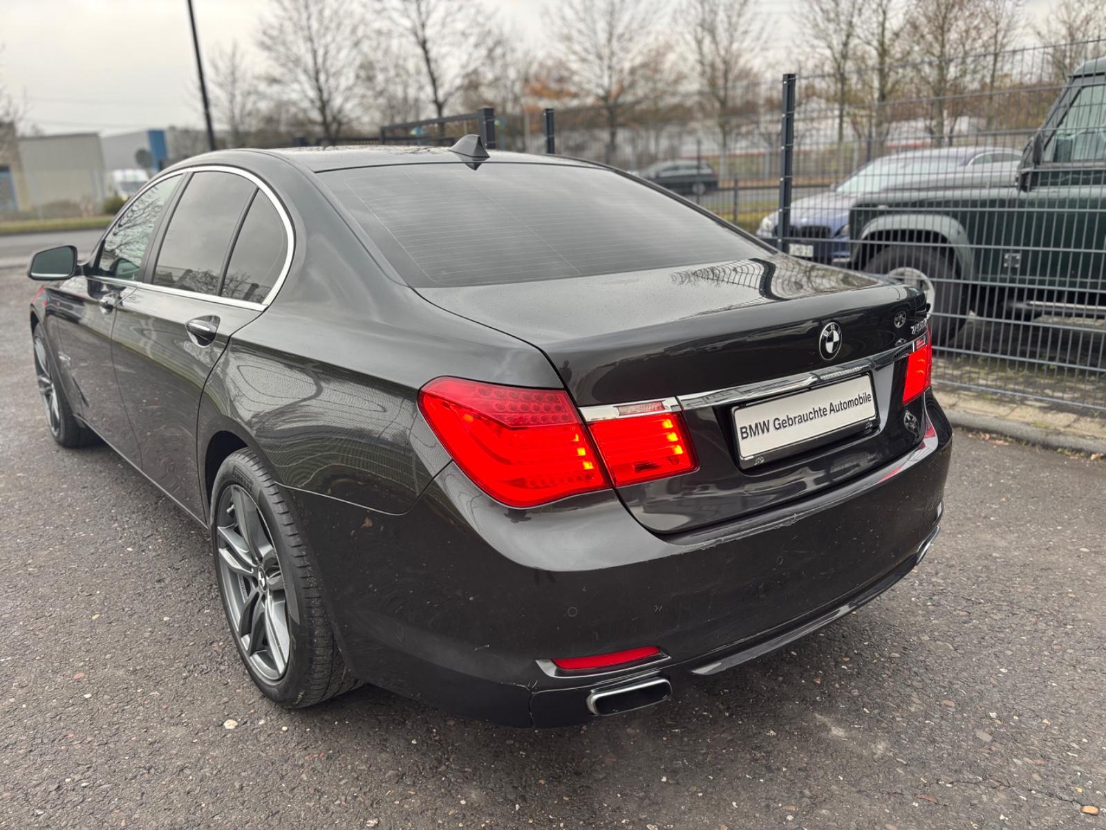 BMW Série 7 750Li xDrive | 408 ch | BVA | Affichage tête haute | Sièges ventilés | Caméras 360° | Portes Soft-Close | Cuir