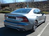 Volvo S60  R Design*Navi*Kamera*Voll*1.Hand* - Volvo S60 mit Benzin-Antrieb: Limousine